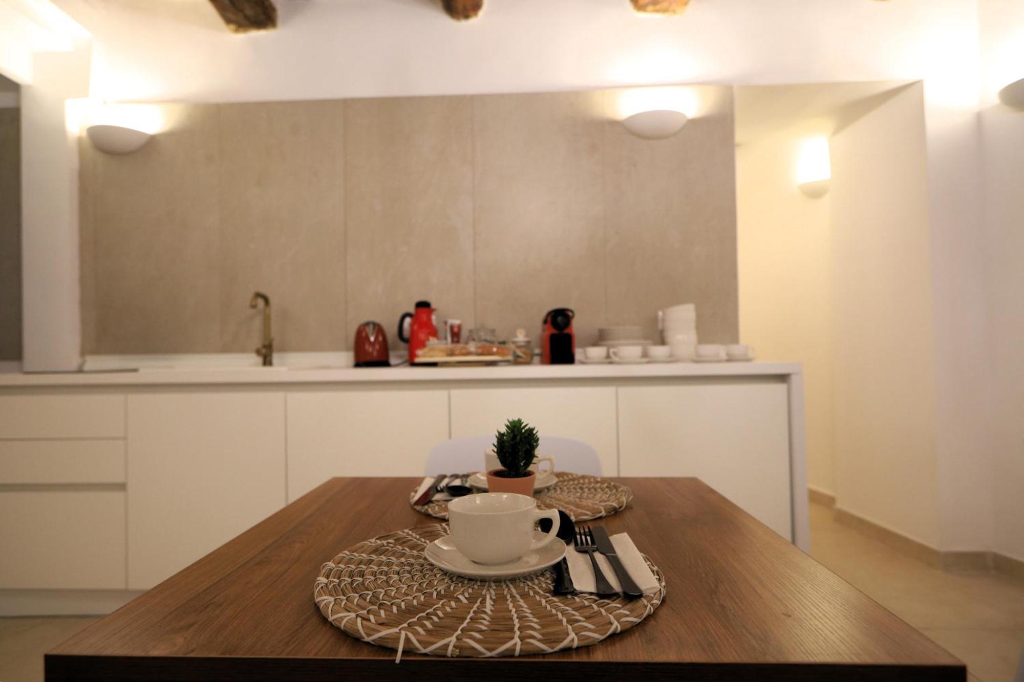 Ai 13 Gradoni Di Chiaia Bed & Breakfast Napoli Bagian luar foto