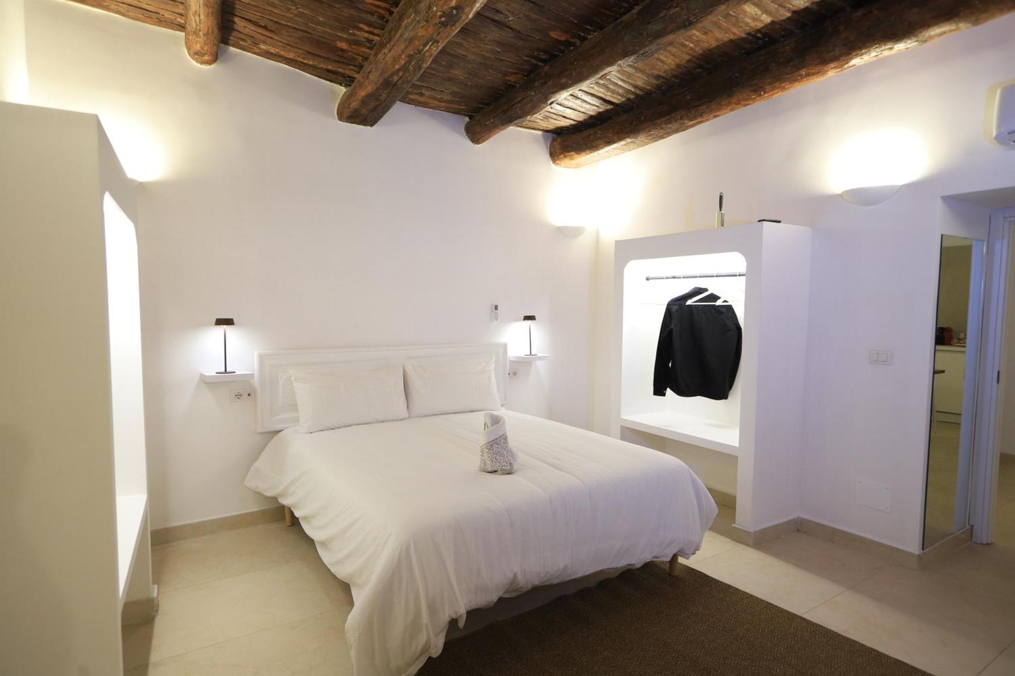 Ai 13 Gradoni Di Chiaia Bed & Breakfast Napoli Bagian luar foto