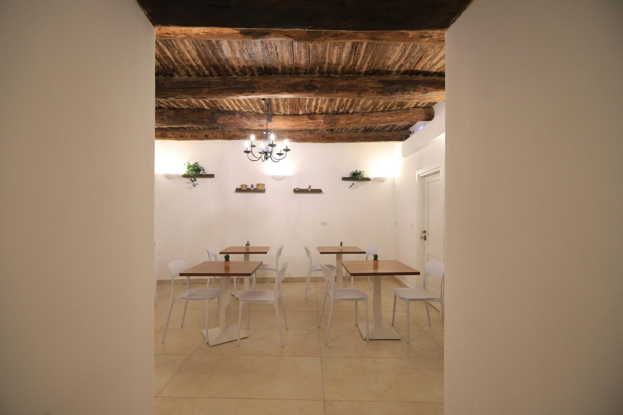 Ai 13 Gradoni Di Chiaia Bed & Breakfast Napoli Bagian luar foto