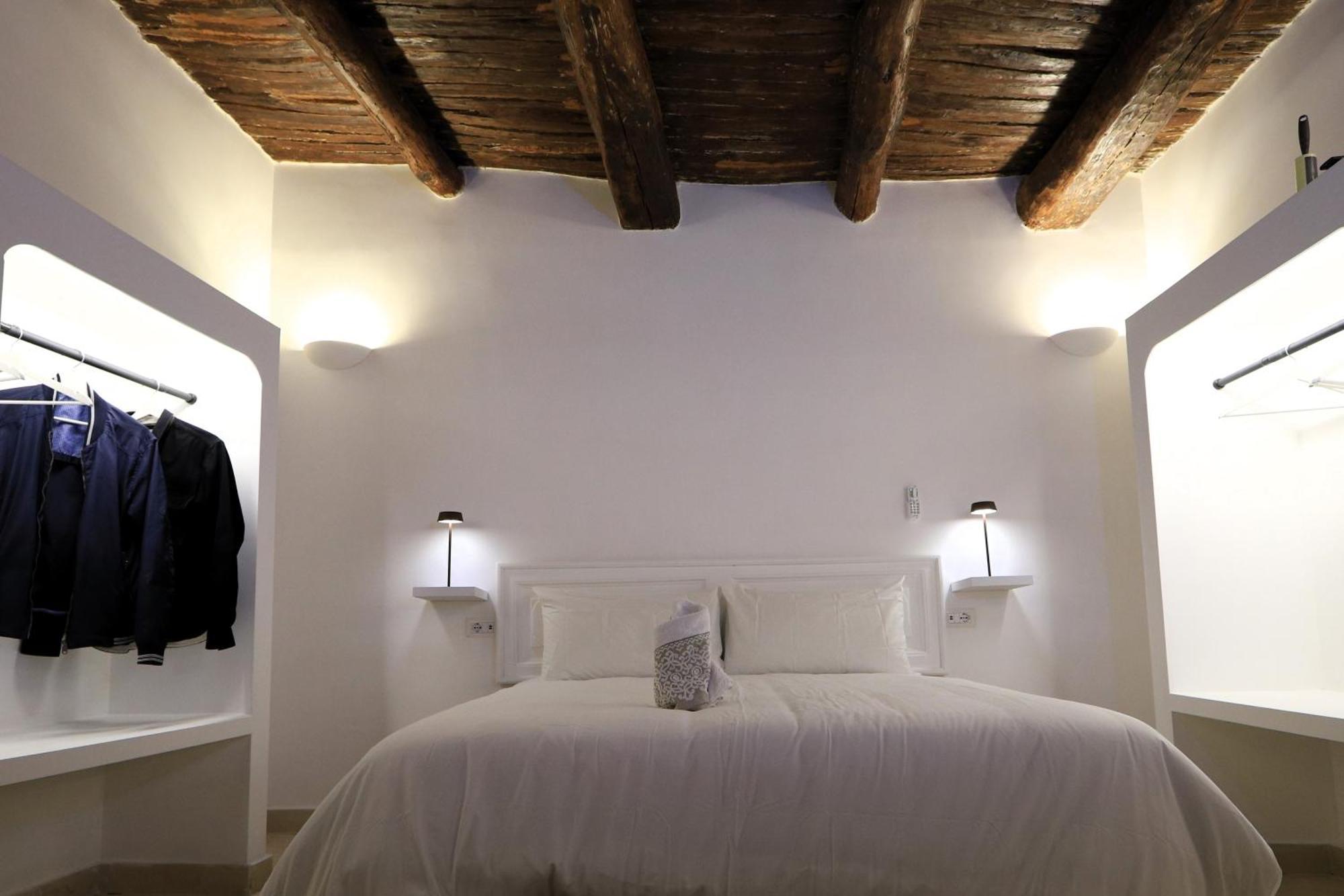 Ai 13 Gradoni Di Chiaia Bed & Breakfast Napoli Bagian luar foto