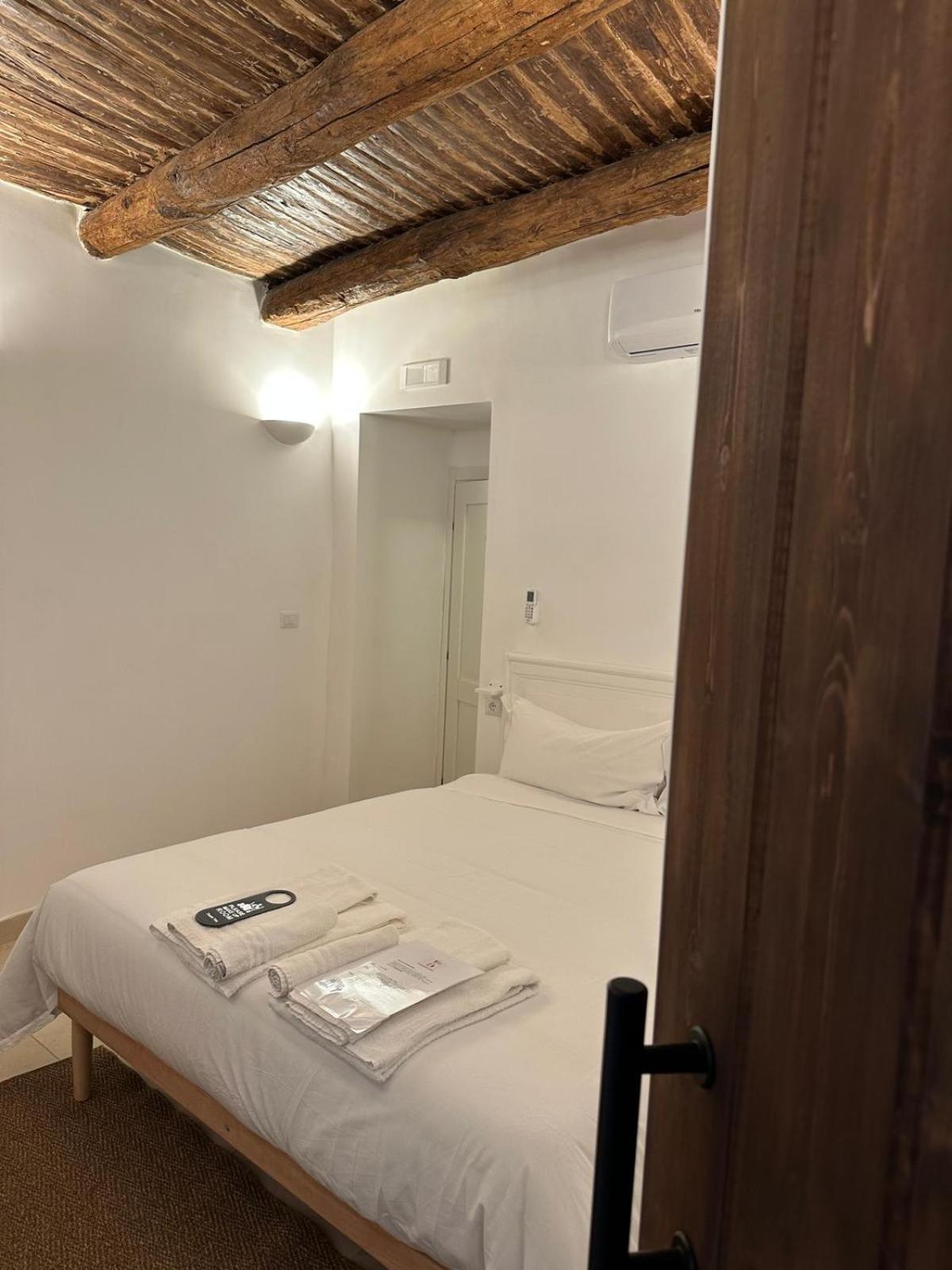 Ai 13 Gradoni Di Chiaia Bed & Breakfast Napoli Bagian luar foto