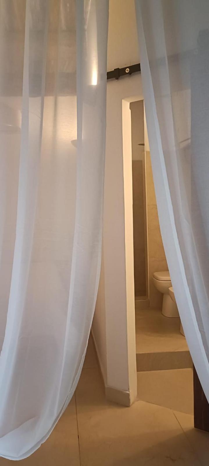 Ai 13 Gradoni Di Chiaia Bed & Breakfast Napoli Bagian luar foto